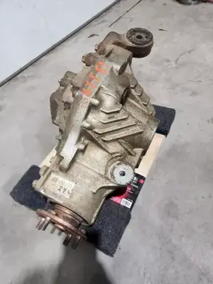 Tundra 9" Front Clamshell